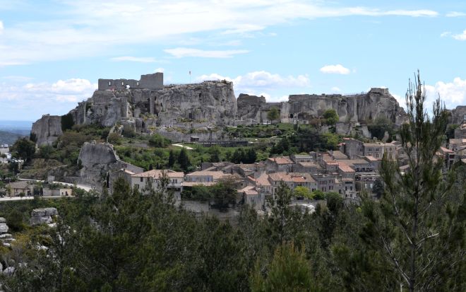 les baux.1627 from north